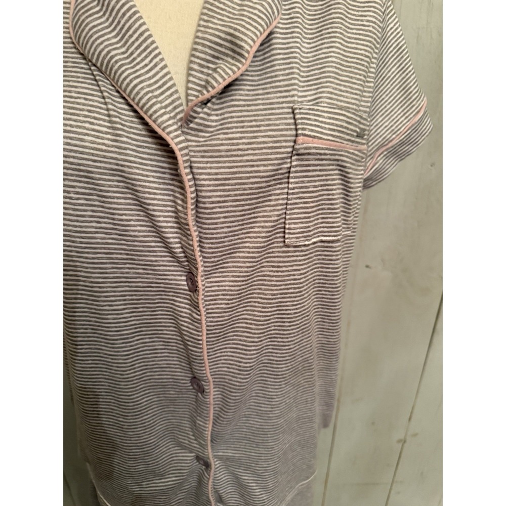 TAHARI Super soft & Cozy 2 PC Pajama Set In Grey & White Pink Trim Size M - Picture 7 of 11